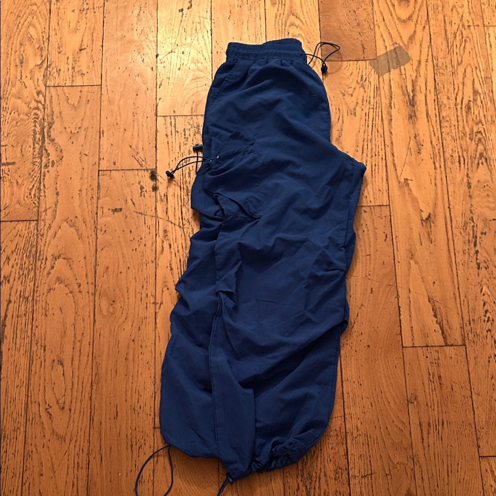 SHEIN Blue Capris